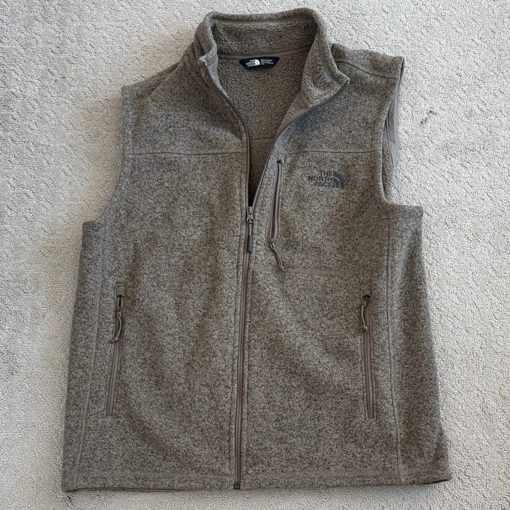 The North Face Men's Gray Fleece Vest